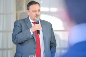 Internaron de urgencia a Ricardo Quintela, el gobernador de La Rioja