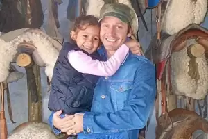 Benjamn Vicua present el libro homenaje a su hija Blanca: "La nia que quera volar"