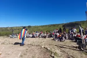 Alumnos y docentes realizaron actividades conmemorativas por la Semana de los Pueblos Originarios