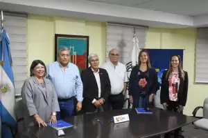 Continan avanzando en la implementacin de la carrera de Medicina: la UNCA estableci convenios con el Colegio Mdico y FECLISA