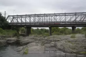 Denuncian uso indebido de fondos estatales en la construccin de puentes: "Avanzan las fuerzas oscuras de la poltica"