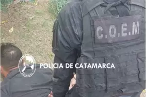 Aprehendieron a dos hombres que intentaron ingresar a un domicilio de zona norte