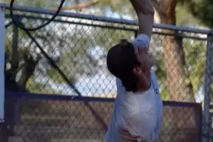 Manu La Serna pas a octavos de final