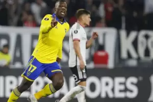 Boca derrot a Colo Colo 2 a 0, por la Copa Libertadores