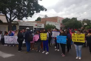 Nuevo reclamo por la detencin de Vctor Espeche, acusado de abusar de dos hermanitos