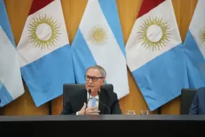 El precandidato presidencial Schiaretti propuso un gran acuerdo nacional: "Argentina tiene que superar la grieta"