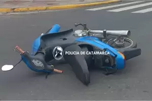 Motociclista protagoniz un choque y se escap dejando una sexagenaria herida