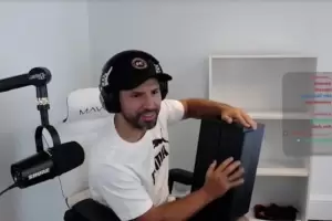 El Kun Agero le pedir prestado a Lionel Messi uno de sus tesoros ms preciados para su setup en Twitch