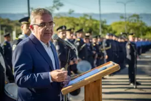El gobernador y ministra de Seguridad encabezaron apertura del ciclo lectivo de aspirantes policiales
