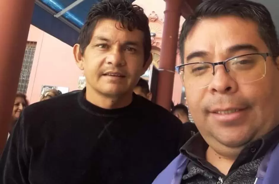 "El Pulga" junto al Rector de la Catedral, Pbro. Gustavo Flores