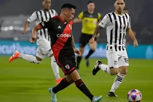 River cay ante Talleres por 2 a 1 en Crdoba