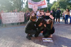 Conmovedor reclamo de justicia de familiares de Karina Chazarreta