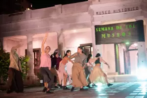 El taller de danza jazz de EVEA se present en el Museo Histrico