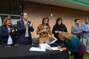 Se realiz el acto de firma para los vecinos del barrio San Antonio Sur