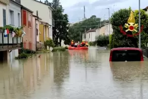 Tras las fuertes lluvias, hay 42 ciudades inundadas, 13 muertos y varios desaparecidos en Italia