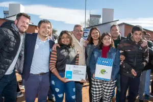 Jalil encabez un acto de entrega de 48 viviendas sociales en Tinogasta