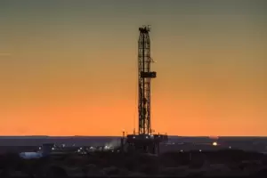 Petroleros realizan un paro total en Vaca Muerta luego de que un operario perdiera un brazo