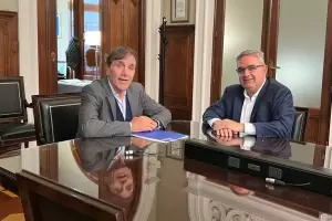 Presentaron Medicina ante la CONEAU y se espera por su aprobacin