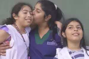 Con dos hijas, logr salir de la calle y empez la universidad: "Me cost creer que mereca cosas buenas"