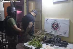 Desbaratan un punto de venta de drogas en Valle Viejo