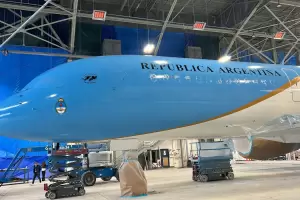 Lleg desde Estados Unidos el nuevo avin presidencial que reemplazar al Tango 01