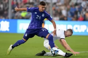 Argentina aplast 5-0 a Nueva Zelanda y se clasific a octavos de final como lder del Grupo A