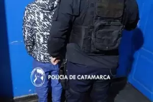 Detienen a arrebatador violento en la zona alta de la Capital