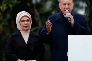 El triunfo del presidente Erdogan confirma el giro nacionalista de un pas dividido en mitades