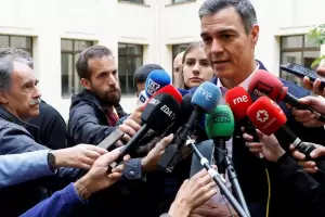 Tras la dura derrota en las municipales, Pedro Snchez adelanta las elecciones generales en Espaa