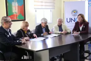 Firman convenio marco entre la UNCA y la SADE