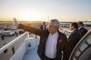 Tras recibir al presidente electo de Paraguay, Alberto Fernndez viaja a Brasil