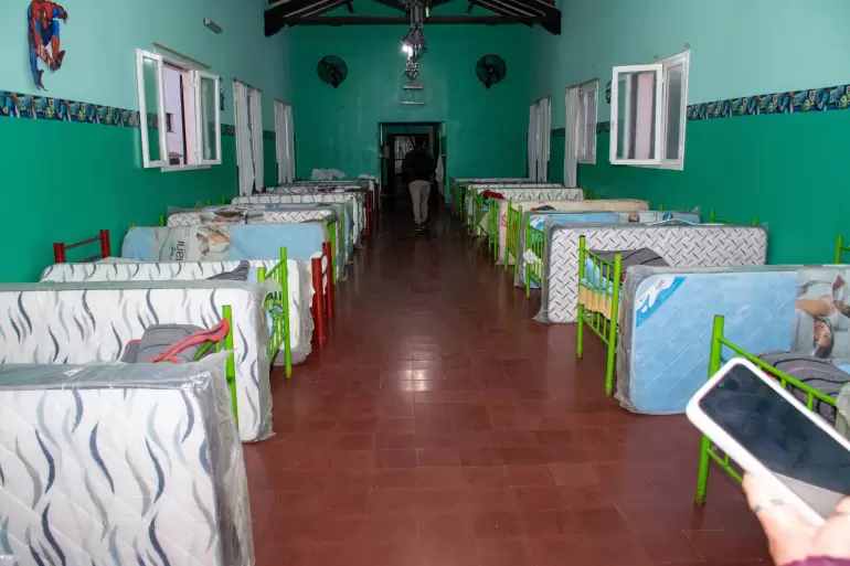 educacion y desarrollo social entregaron colchones nuevos a la escuela hogar nº601 4