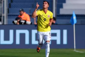 Colombia aplast� a Eslovaquia y avanz� de ronda