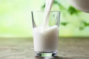 Pidieron retirar productos de una marca de leche de todas las gndolas