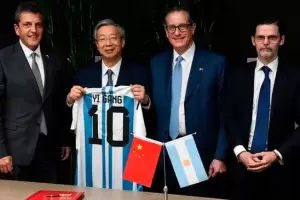 Massa renov el swap con China y ampli a US$10.000 millones los fondos de libre disponibilidad