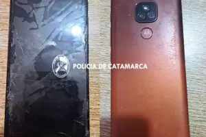 Dos mujeres fueron aprehendidas por robar un celular en el Alto Fariango