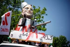 Francia: la presidenta de la Asamblea Nacional rechaza votar la derogacin de la reforma de pensiones