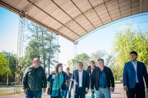 El Gobernador recorri obras en Capayn