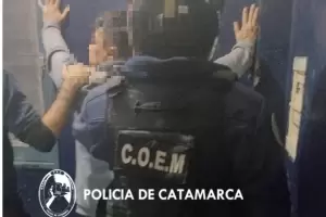 Aprehendido tras agredir a policias e intentar fugarse
