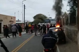 En Capayn reclamaron por asfaltado y en Santa Mara contra una docente