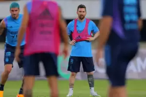 Con Messi, la Seleccin abre las puertas de la prctica en China