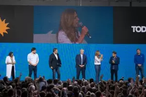 Vence el plazo para el cierre de alianzas: dudas en el FdT y un posible cambio de nombre