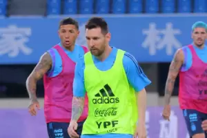 Argentina vs Australia: Hora, TV y formaciones