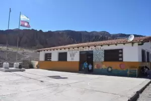 Una directora fue apartada de su cargo por tratos racistas a los estudiantes