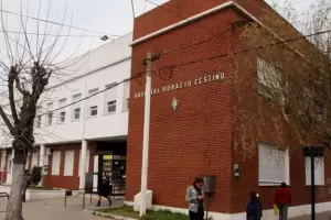 Muri una beb al recibir una descarga elctrica en el patio de su casa