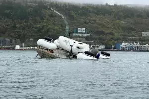 Quines son los turistas que desaparecieron en el submarino para ver los restos del Titanic