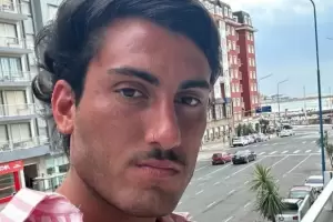 Toms Holder le salv la vida a una joven en Punta del Este