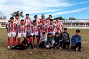 Coronel Daza le gan 3-1 a El Autntico y es lder del Anual chacarero