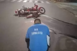 Dos personas terminaron en el hospital, tras dos choques de motos