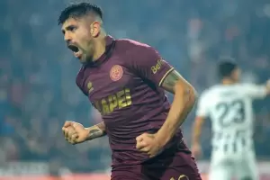 Talleres perdi ante Lans y se alej de River Plate